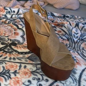 Platform High Heeled Slingback’s